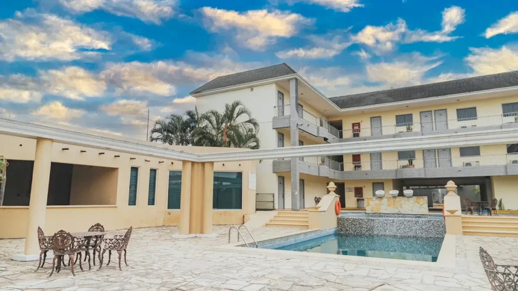 hotel los jacales